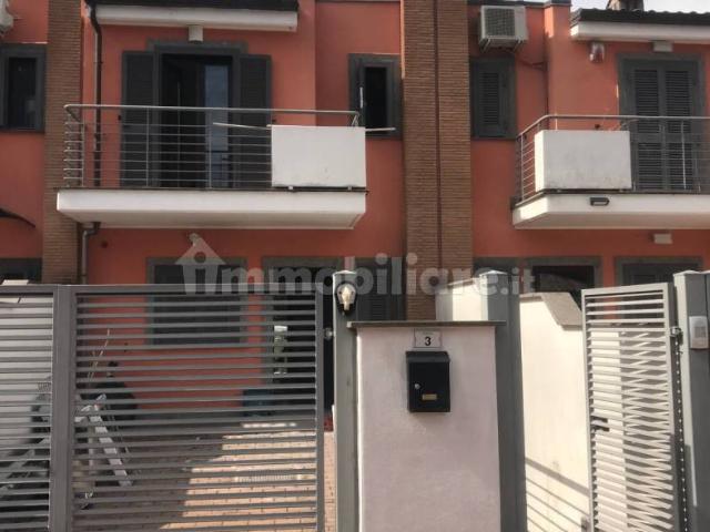 Villa Indipendente in affitto a Borgo San Martino, Zagarolo