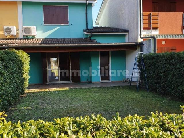 Villa Indipendente in affitto a Rosolina, Veneto