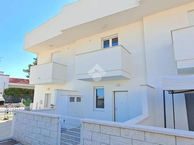 Villa Indipendente in affitto a Puglia, Brindisi