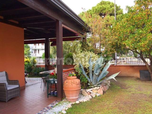 Villa Indipendente in affitto a Comacchio, Reggio Emilia