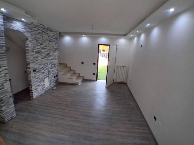 Villa Indipendente in affitto a San Gervasio Bresciano, Brescia