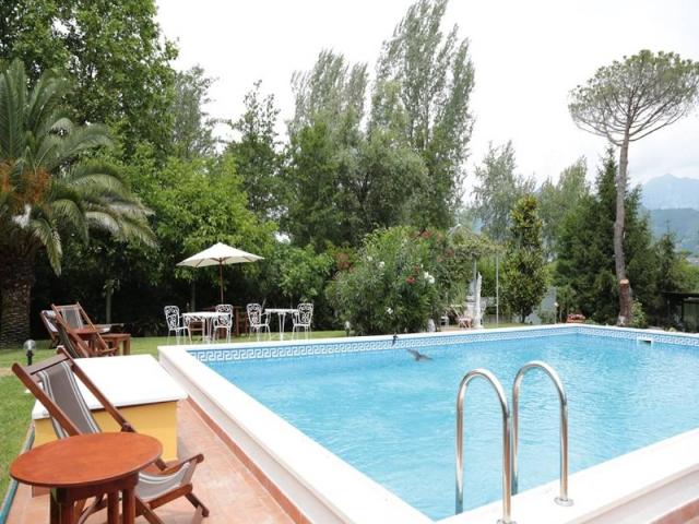Villa Indipendente in affitto a Vaiana, Forte Dei Marmi