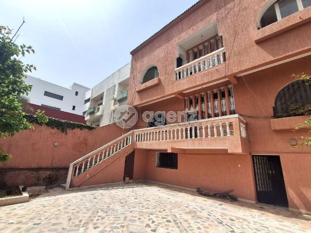 Villa vente à Anfa, Gharb-Chrarda-Beni Hssen
