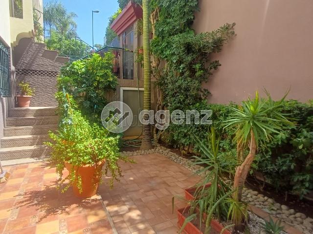 Villa vente à Anfa, Gharb-Chrarda-Beni Hssen