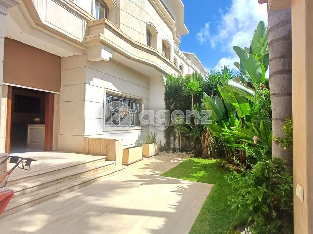Villa vente à Anfa, Gharb-Chrarda-Beni Hssen