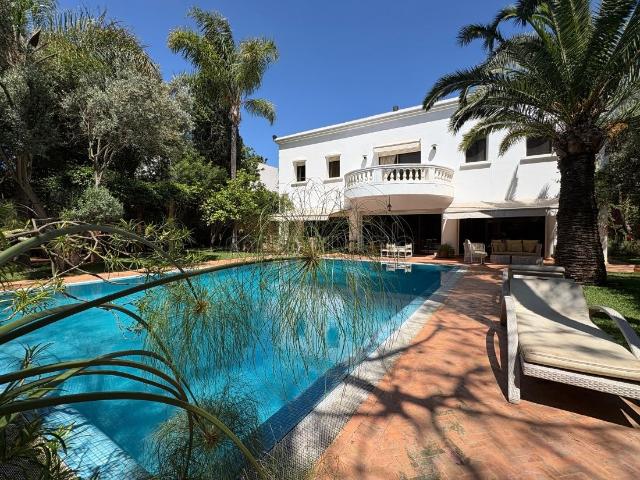 Villa vente à Anfa, Gharb-Chrarda-Beni Hssen