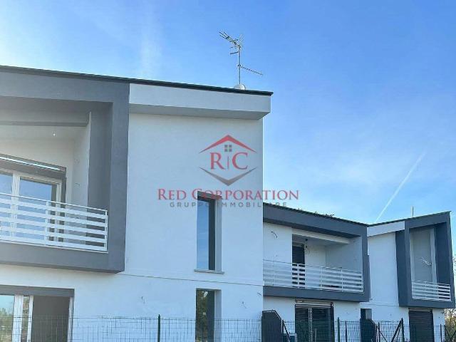 Villa Indipendente in vendita a Roncina, Re