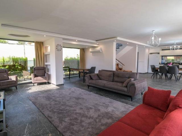 Muratpaşa, Antalya içerisinde satılık Villa