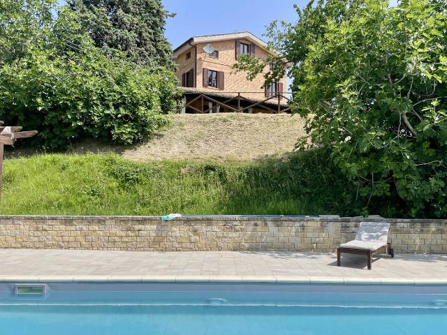 Casa in vendita a Marche, Macerata