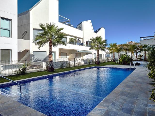 Ático en alquiler en El Paraiso, Torrevieja