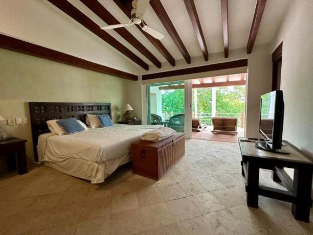 Casa en venta en Zihuatanejo de Azueta, Guerrero