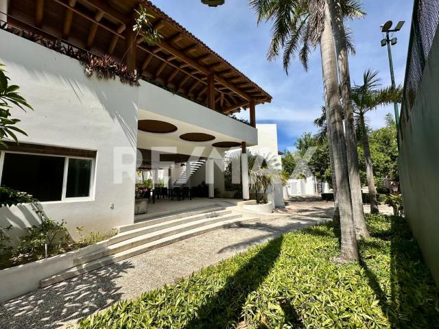 Casa en venta en Zihuatanejo de Azueta, Guerrero
