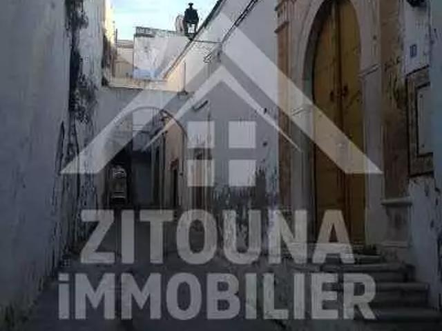 Bureau vente à Ain Zaghouan, Douz