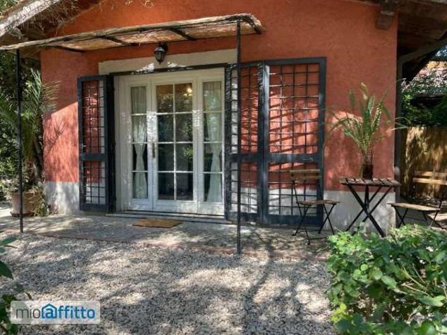 Villa Indipendente in affitto a Municipio Roma X, Roma Capitale