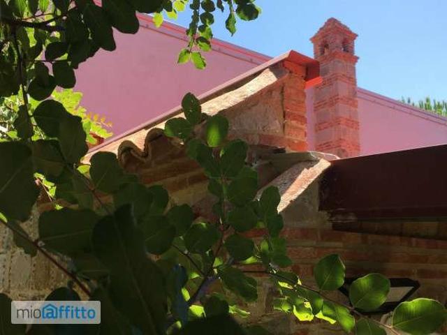 Villa Indipendente in affitto a Oliveto, Acquedolci