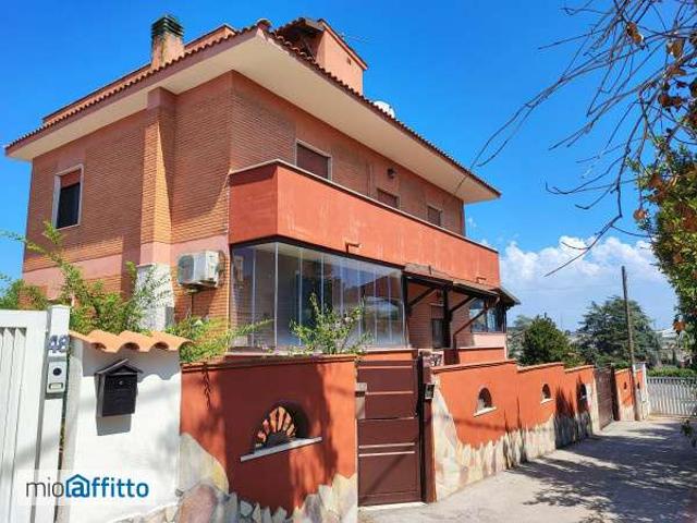 Villa Indipendente in affitto a Selva Secca, Roma Capitale