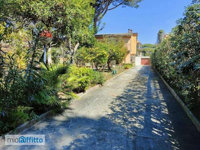 Villa Indipendente in affitto a Lido di Enea, Roma Capitale