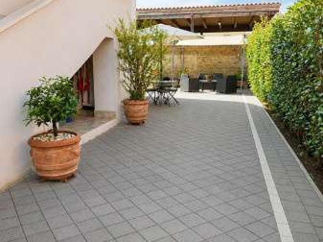 Villa Indipendente in affitto a Le Salzare, Aprilia
