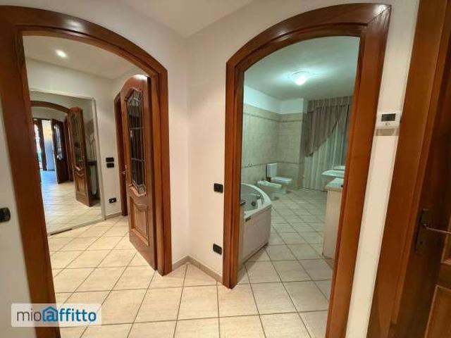 Villa Indipendente in affitto a Arsago Seprio, Lombardia