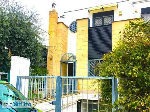 Villa Indipendente in affitto a Municipio 5, Puglia