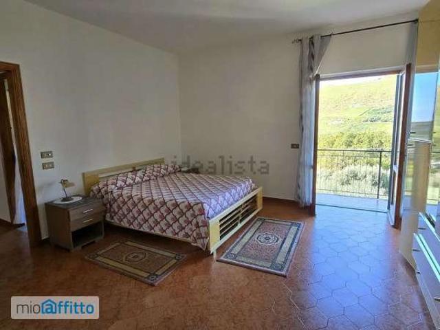 Villa Indipendente in affitto a Calabria, Cosenza