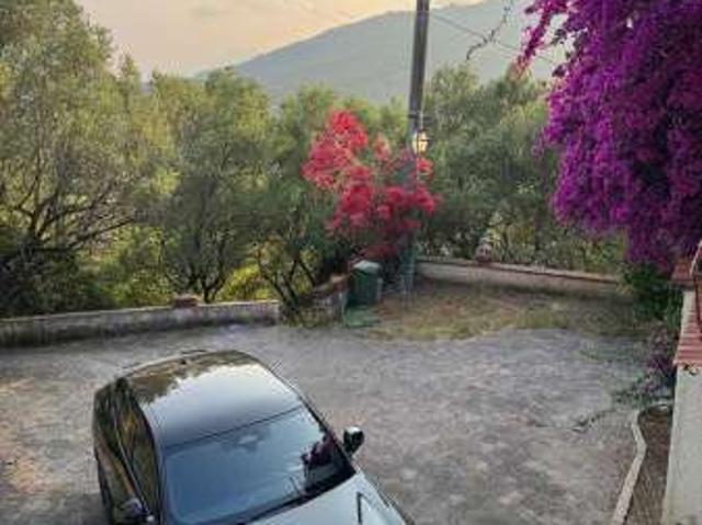 Villa Indipendente in affitto a Vibonati, Campania