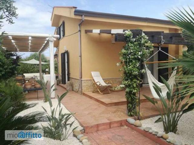 Villa Indipendente in affitto a Campofelice Di Roccella, Sicilia