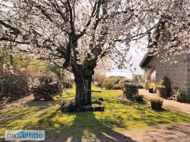 Villa Indipendente in affitto a Caprarola, Lazio