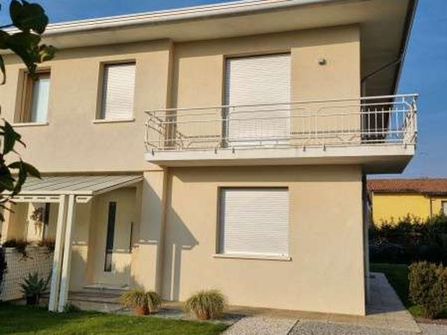 Villa Indipendente in affitto a Castelfranco Veneto, Veneto