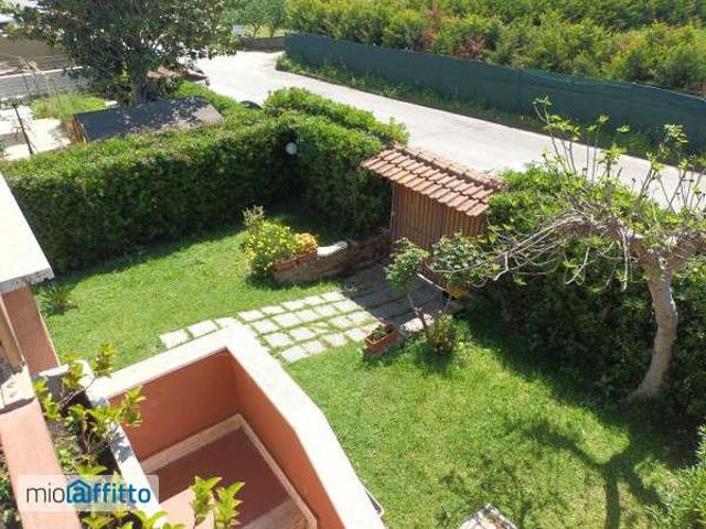 Villa Indipendente in affitto a Fontana Ficona, Roma Capitale