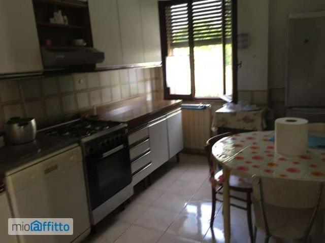 Villa Indipendente in affitto a Borgo Dolomiti, Adria