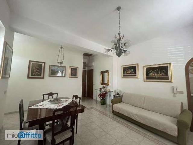 Villa Indipendente in affitto a Barcellona Pozzo Di Gotto, Sicilia