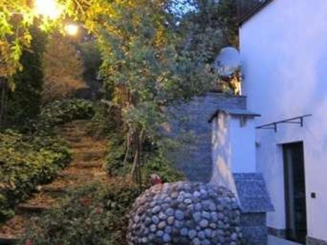 Villa Indipendente in affitto a Cantù, Lombardia