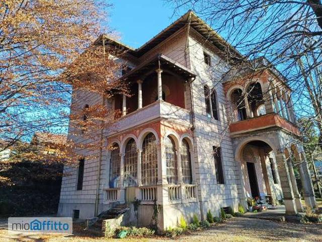 Villa Indipendente in affitto a Fino Del Monte, Lombardia