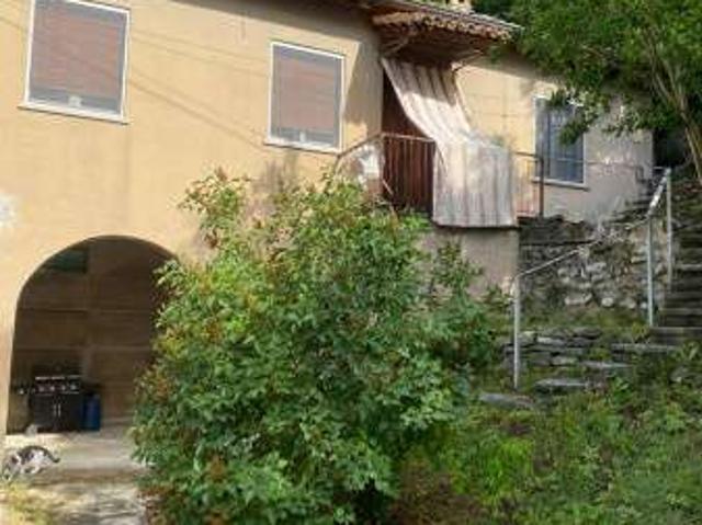 Villa Indipendente in affitto a Zavattarello, Lombardia