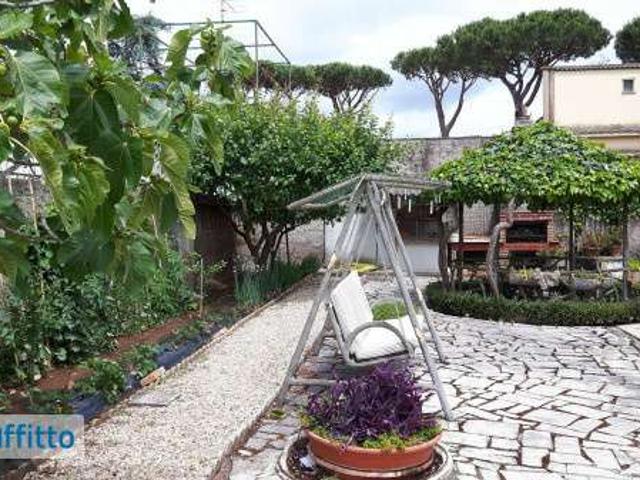 Villa Indipendente in affitto a Cioccati, Roma Capitale