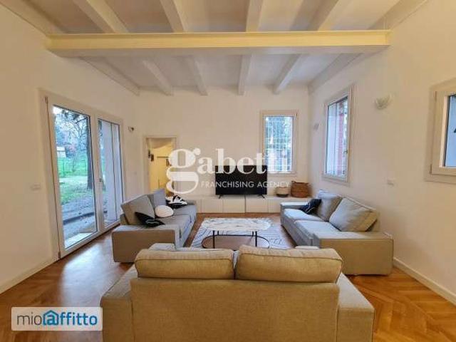 Villa Indipendente in affitto a Santo Stefano, Bologna