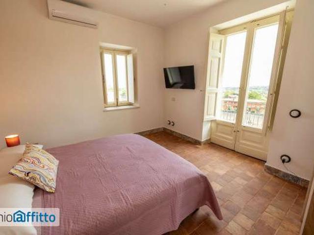 Villa Indipendente in affitto a Aci Sant'antonio, Sicilia