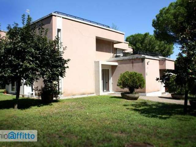 Villa Indipendente in affitto a Capomulini, Acireale