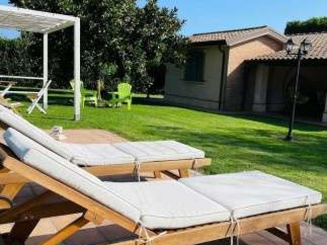 Villa Indipendente in affitto a Sabaudia, Lazio