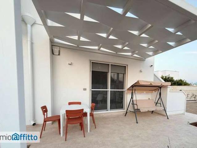 Villa Indipendente in affitto a Puglia, Taranto