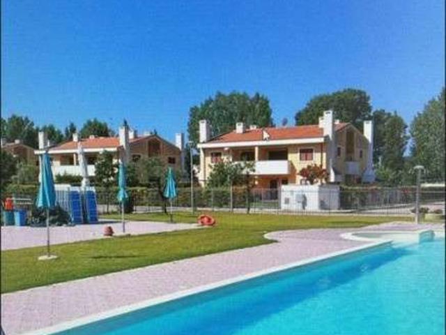 Villa Indipendente in affitto a Borgo Sant'Antonio, Salto Di Fondi