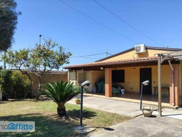 Villa Indipendente in affitto a Agnone Fortezza, Augusta