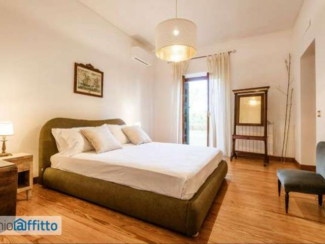 Villa Indipendente in affitto a Ardeatino, Roma Capitale