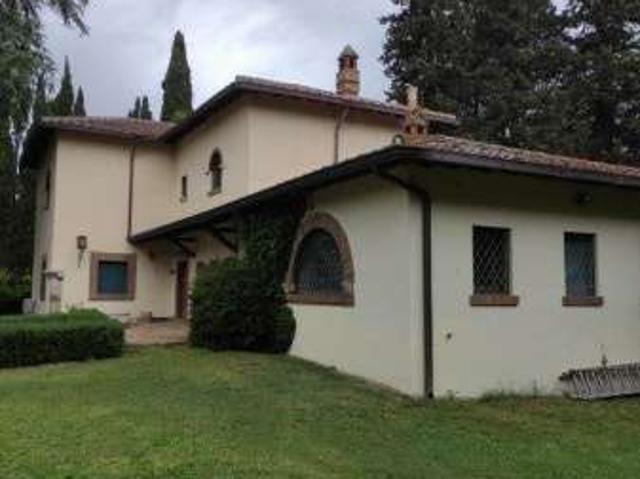 Villa Indipendente in affitto a Municipio Roma VIII, Roma Capitale