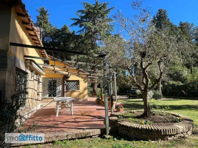 Villa Indipendente in affitto a Ardeatino, Roma Capitale