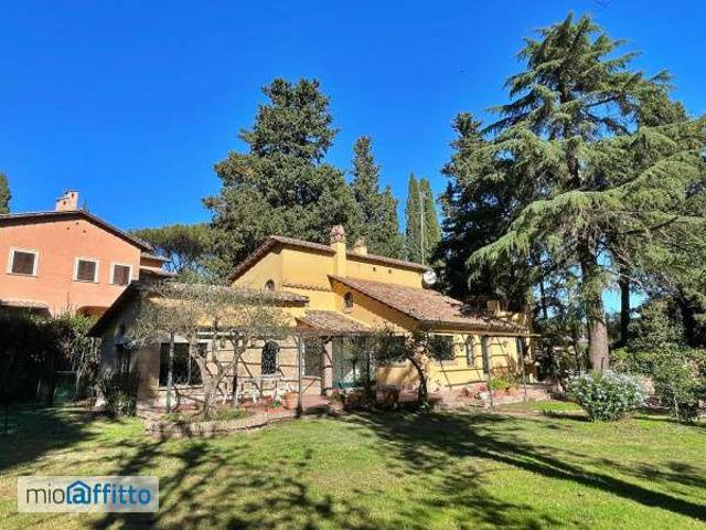 Villa Indipendente in affitto a Ardeatino, Roma Capitale