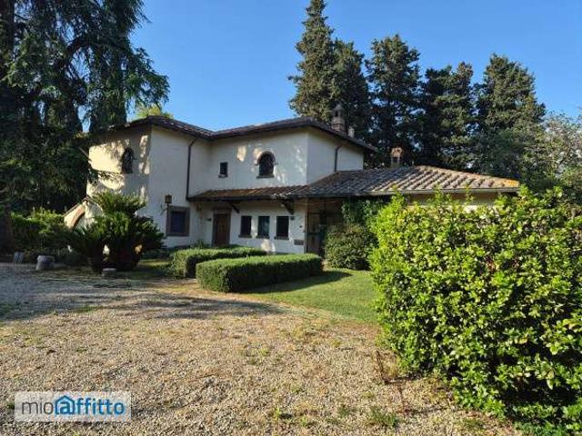Villa Indipendente in affitto a Ardeatino, Roma Capitale