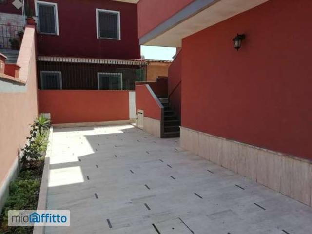Villa Indipendente in affitto a Castel Volturno, Campania