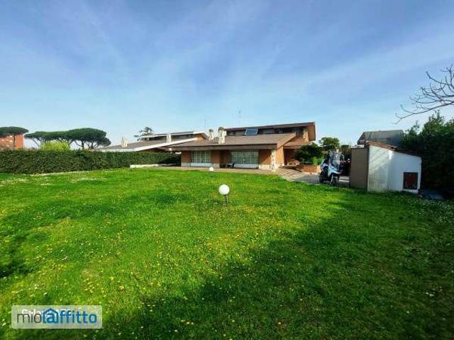 Villa Indipendente in affitto a Municipio Roma XIV, Roma Capitale